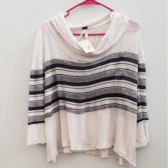 Free People crowl neck, crop sweater size large - Picture 1 of 7
